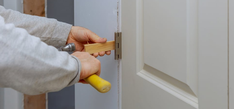 fiberglass entry door repair in El Monte